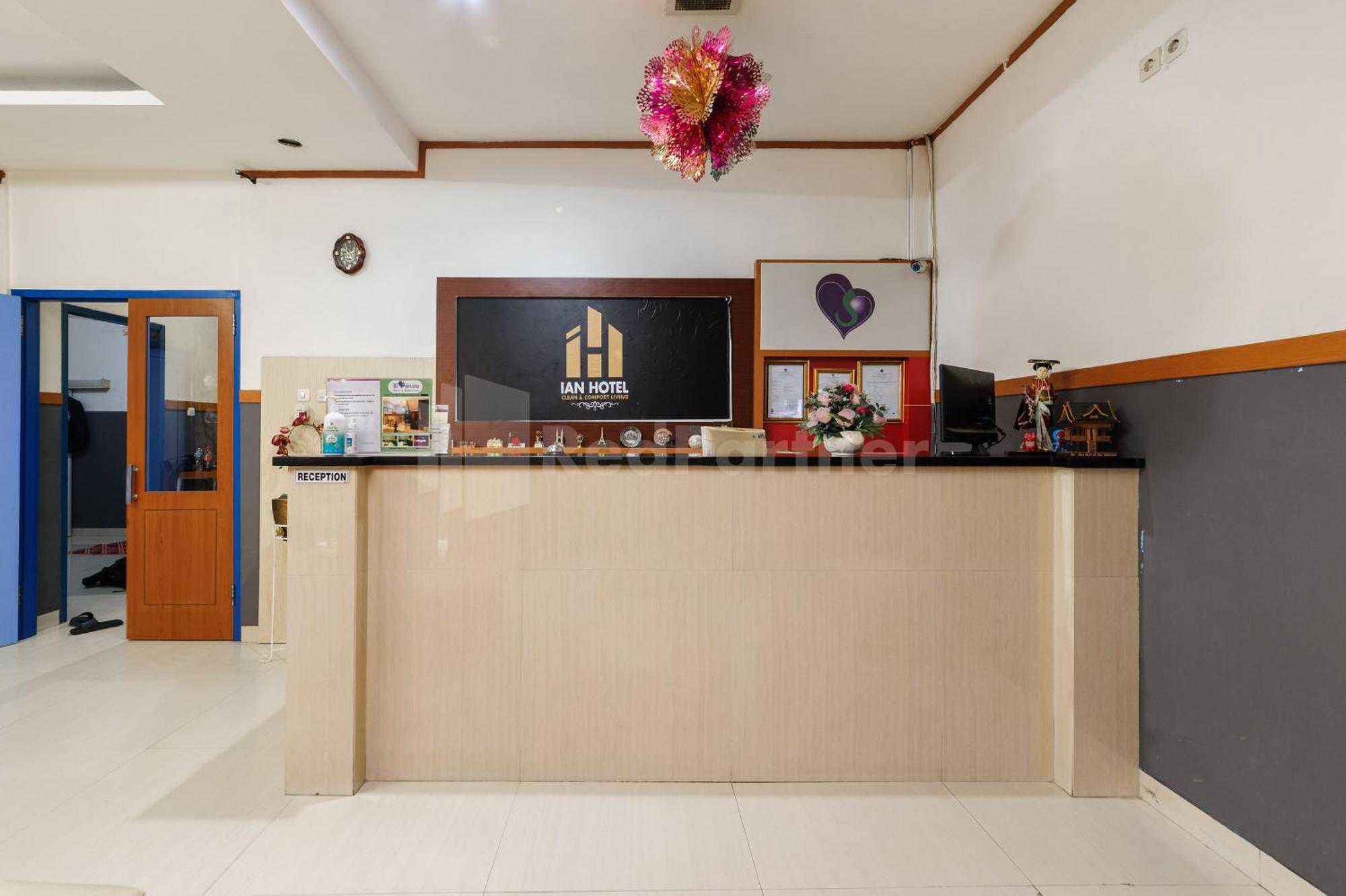 Ian Hotel Jaksa Mitra Reddoorz Jakarta Eksteriør billede