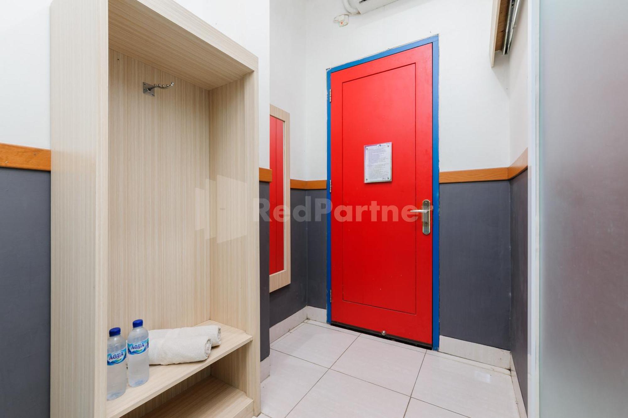 Ian Hotel Jaksa Mitra Reddoorz Jakarta Eksteriør billede